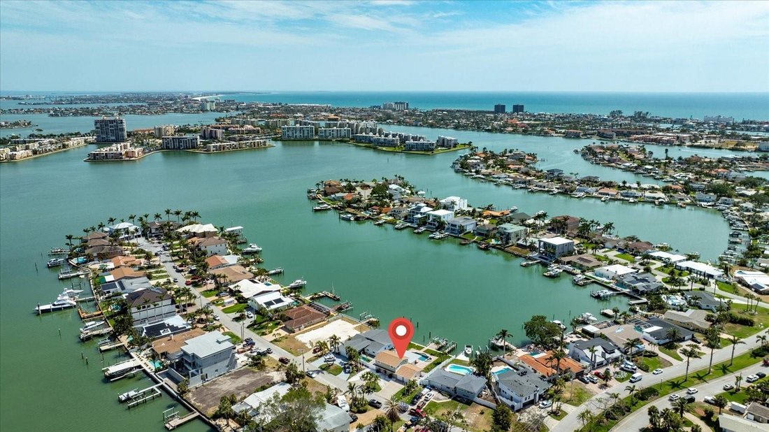 House in St. Petersburg, Florida, United States 4 - 17407433