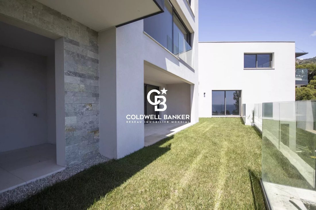 Estate in Èze, Provence-Alpes-Côte d'Azur, France 2 - 17407103
