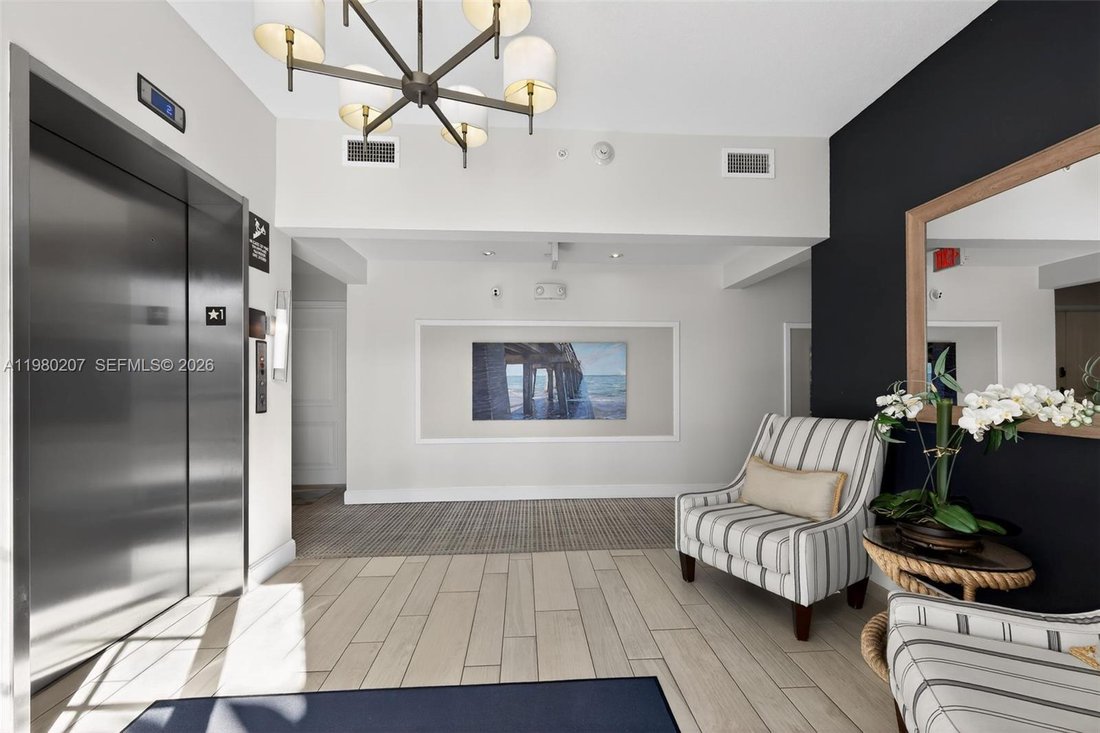 Co Op in North Palm Beach, Florida, United States 3 - 17390313