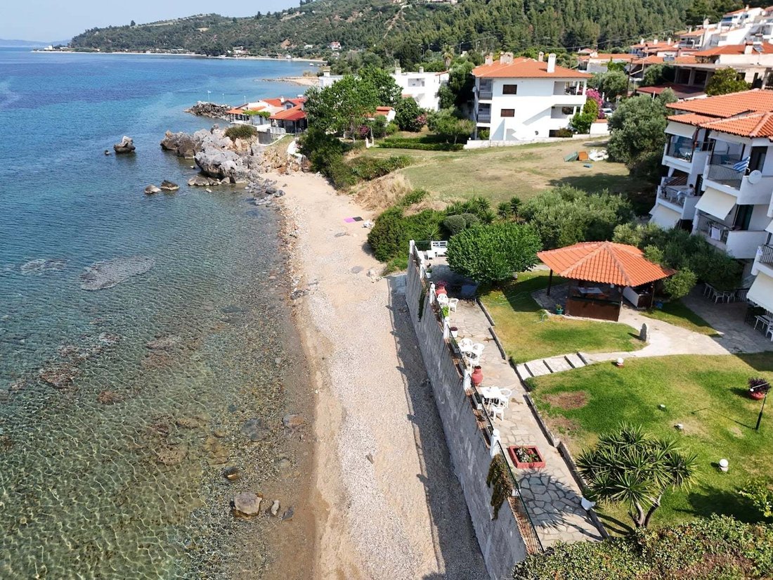 Villa in Pallini Municipal Unit, Macedonia and Thrace, Greece 3 - 17408094