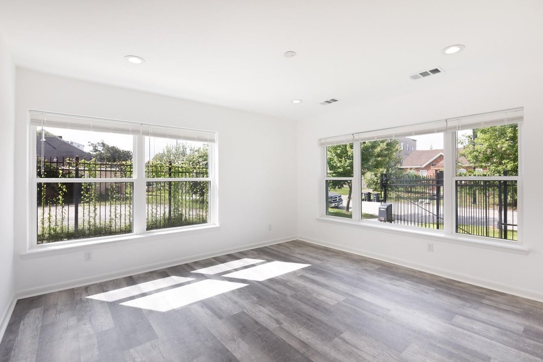 Houston, Texas, United States 3 - 17407532
