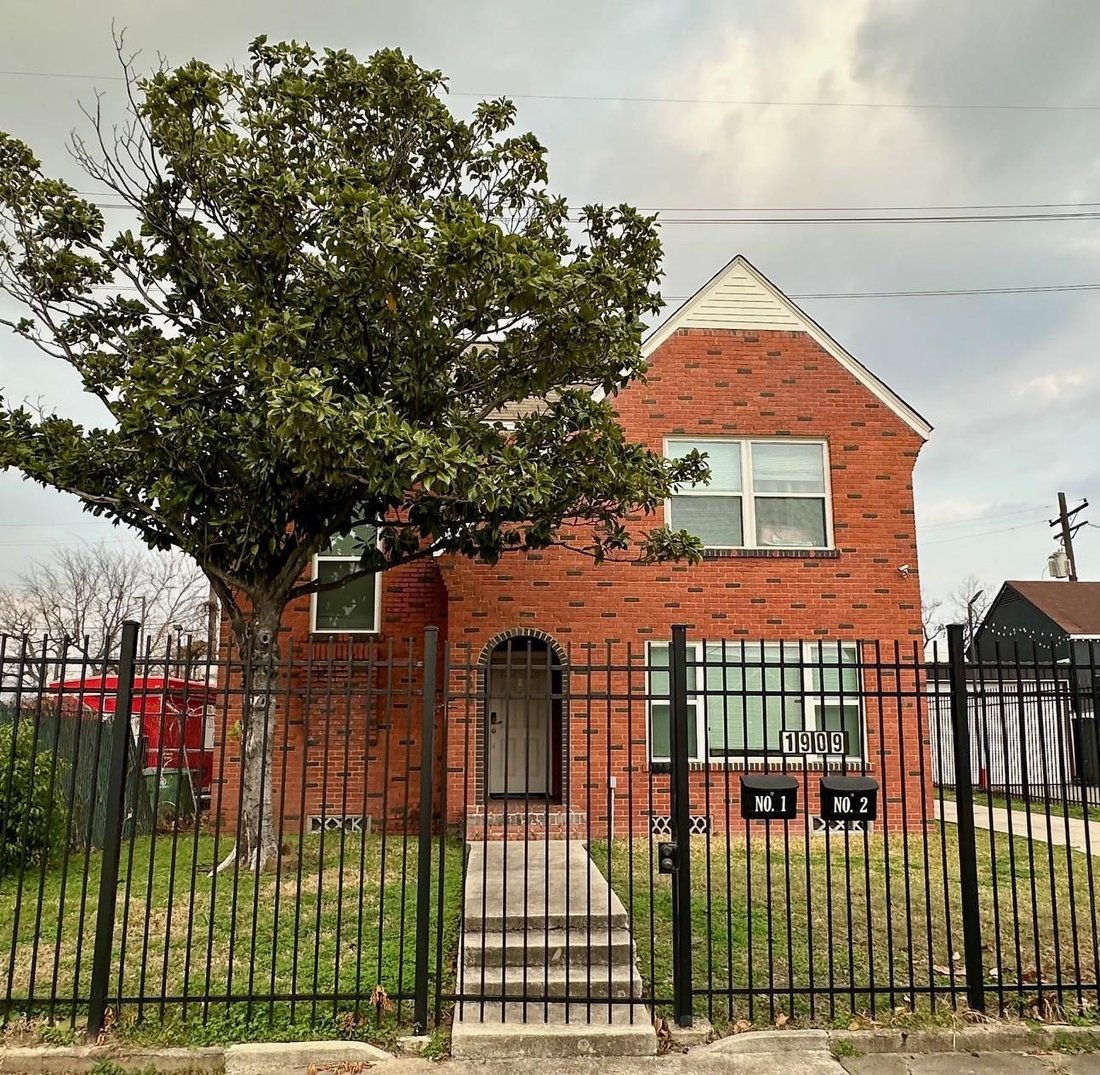 Houston, Texas, United States 1 - 17407532