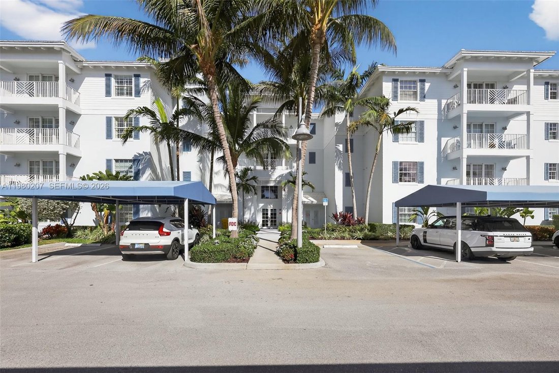 Co Op in North Palm Beach, Florida, United States 1 - 17390313