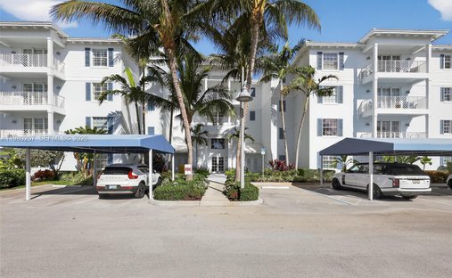Co Op in North Palm Beach, Florida, United States 1