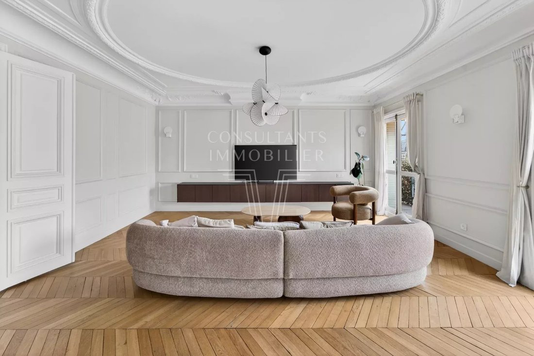 Apartment in Courcelles-Wagram, Paris 17e Arrondissement, Paris 5 - 17372572