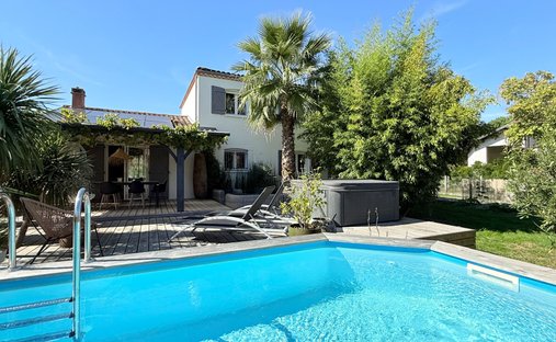 House in Le Teich, Nouvelle-Aquitaine, France 1