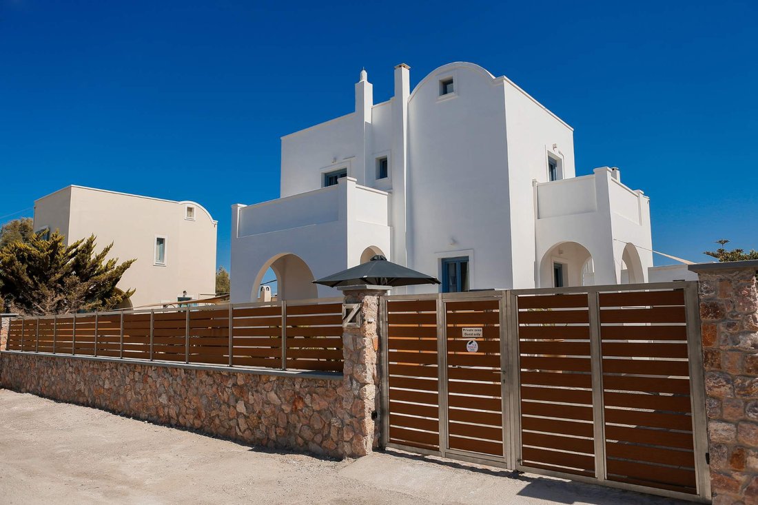 Villa in Thira, Aegean, Greece 2 - 17407828