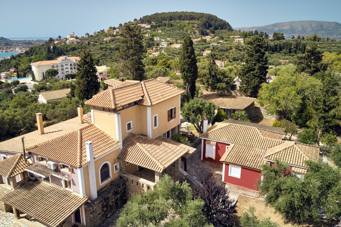 Villa in Gaitaniou, Peloponnese, Western Greece and the Ionian, Greece 2 - 17406945