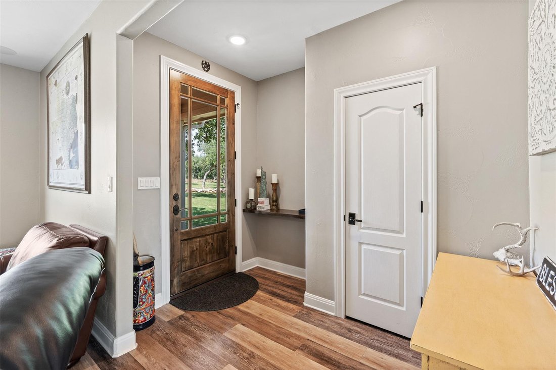 House in Salado, Texas, United States 4 - 17407279