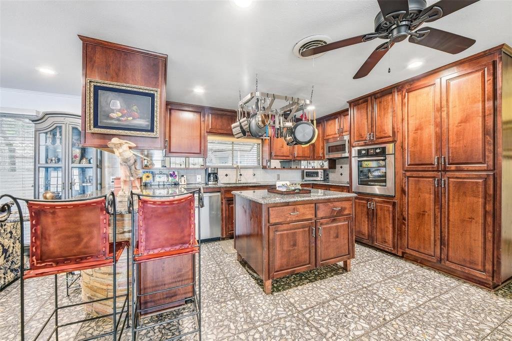 House in White Settlement, Texas, United States 3 - 17407630