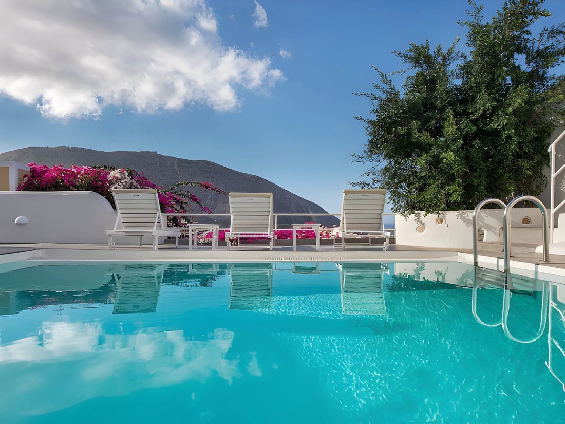 Villa in Thira, Aegean, Greece 3 - 10618174