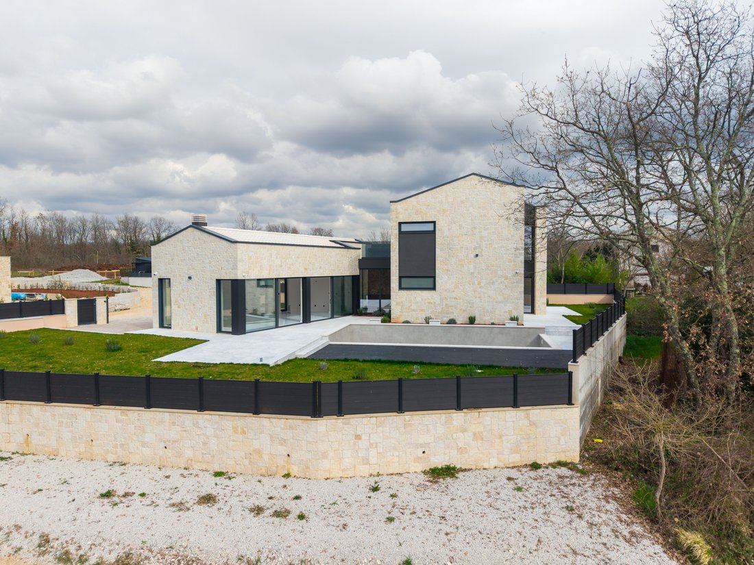 Villa in Porec, Istria County, Croatia 1 - 17416421
