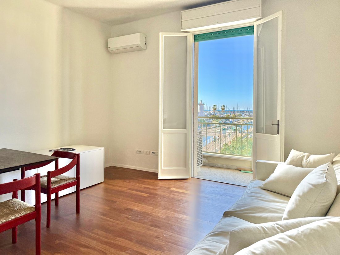 Apartment in Historic Center, Viareggio, Tuscany 4 - 17421633
