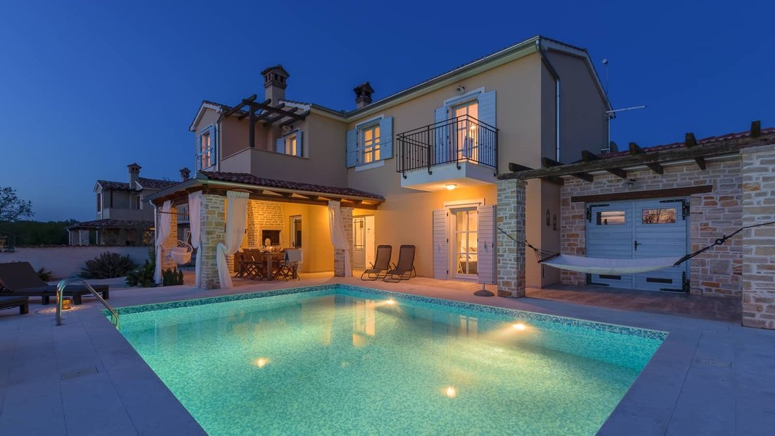 Villa in Vodnjan, Istria County, Croatia 2 - 17416425