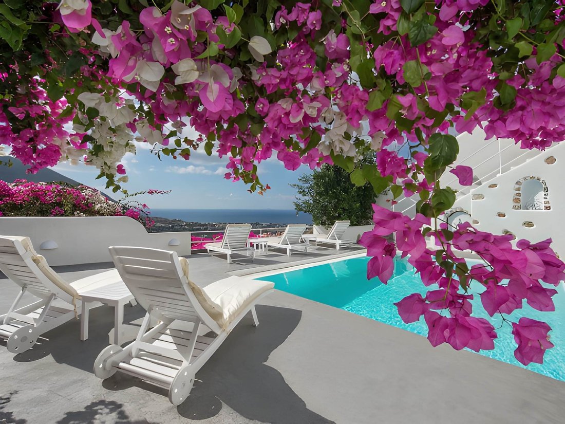 Villa in Thira, Aegean, Greece 2 - 10618174