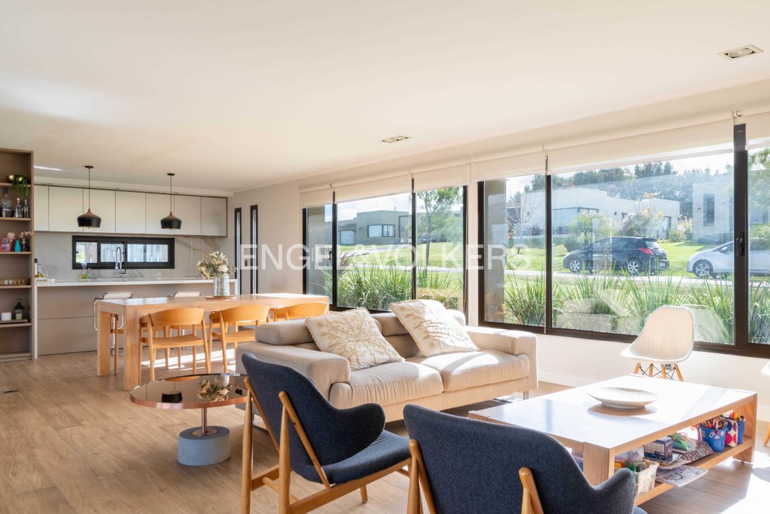 House in La Tahona, Canelones Department, Uruguay 1 - 17408502