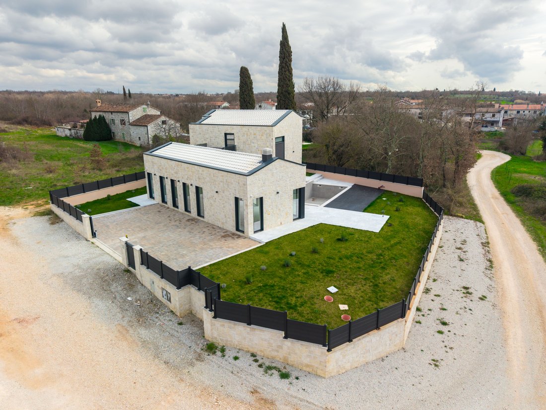 Villa in Porec, Istria County, Croatia 2 - 17416421