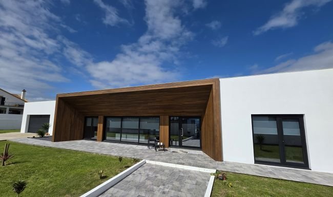 Villa in Rabo de Peixe, Azores, Portugal 1 - 17408169