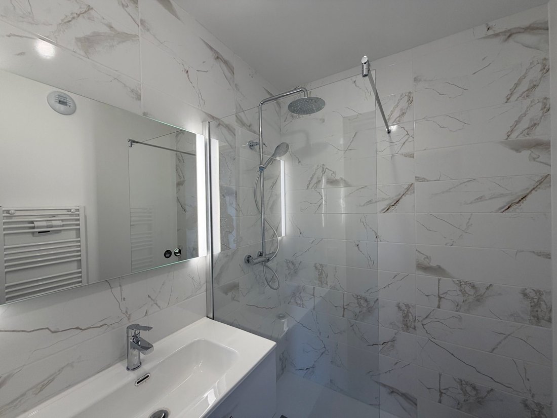Apartment in Divonne-les-Bains, Auvergne-Rhône-Alpes, France 5 - 17412856