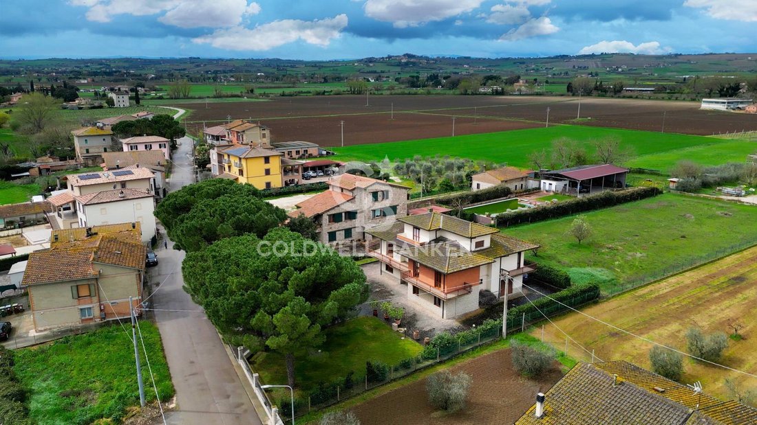 Villa in Deruta, Umbria, Italy 1 - 17418054