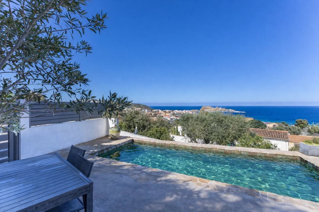 House in L'Île-Rousse, Corsica, France 2 - 17415353