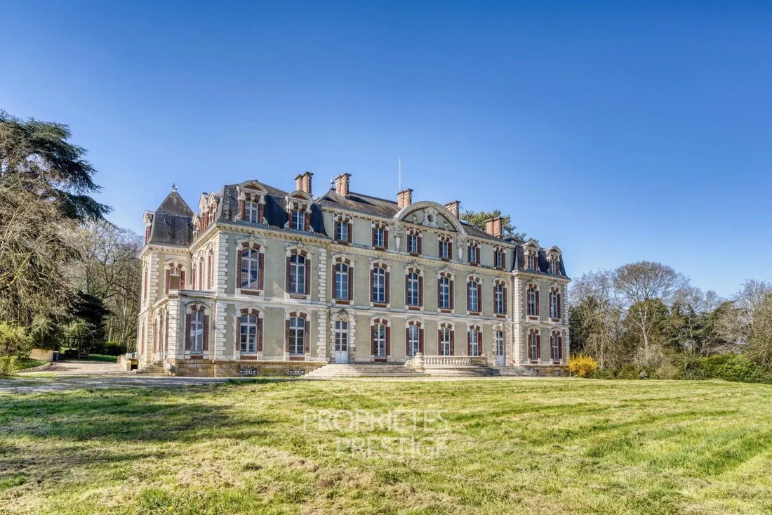 Castle in Centre Ville Centre, Fontainebleau, France 2 - 14251693