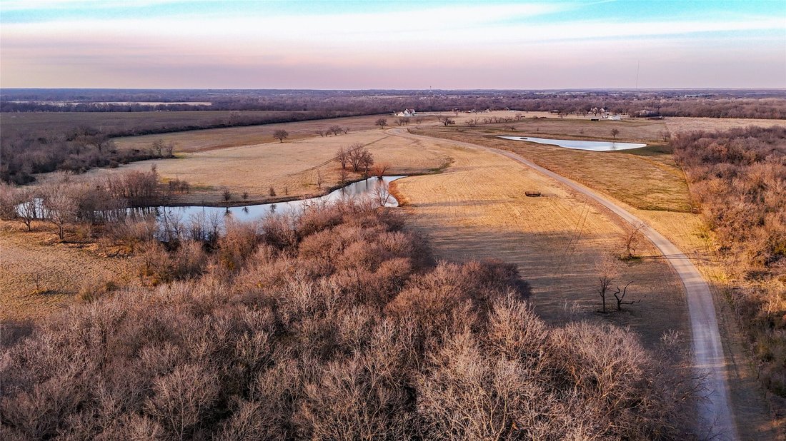 Farm Ranch in Denton, Texas, United States 3 - 17411008