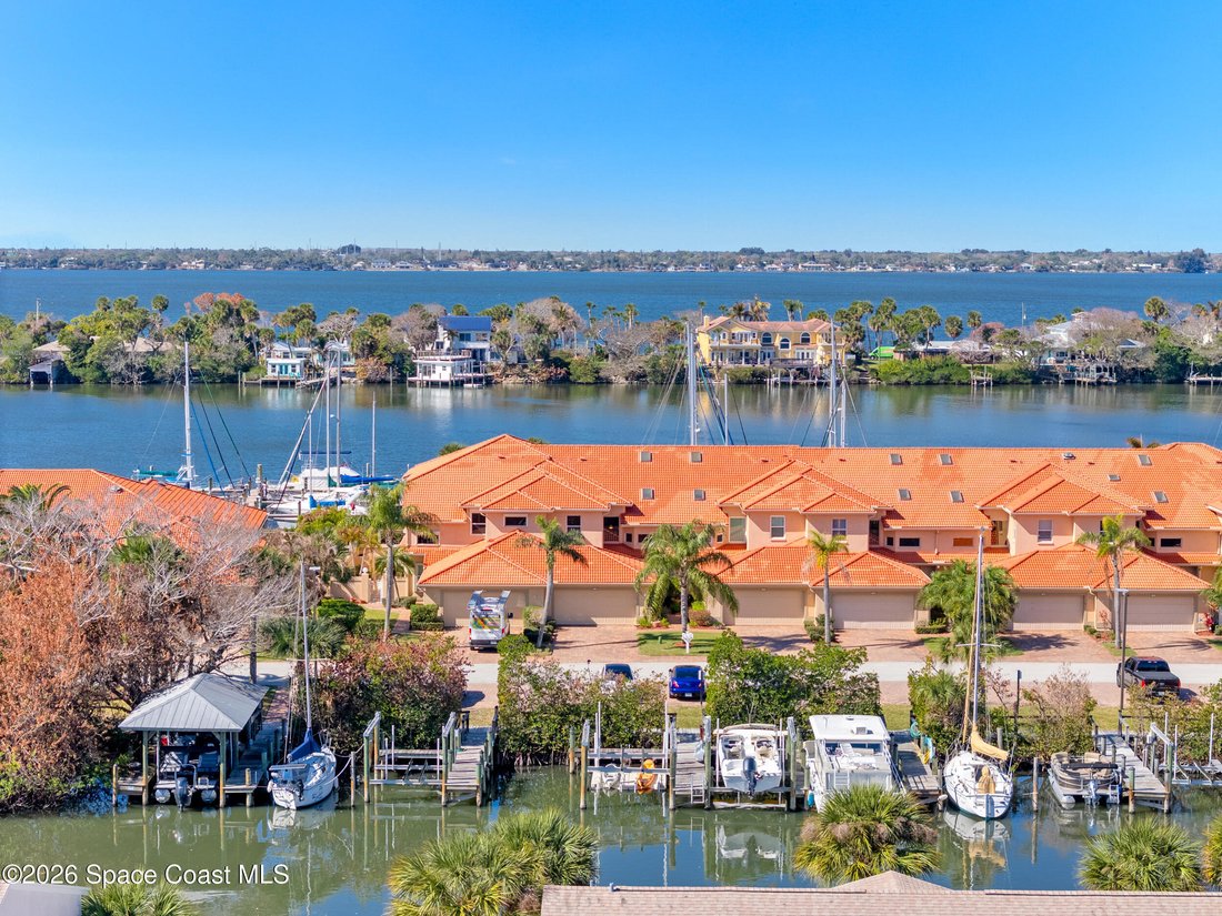 Townhouse in Indian Harbour Beach, Florida, United States 3 - 17410135