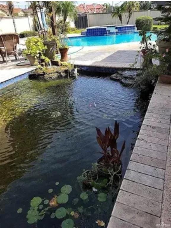 House in Weslaco, Texas, United States 4 - 17410169