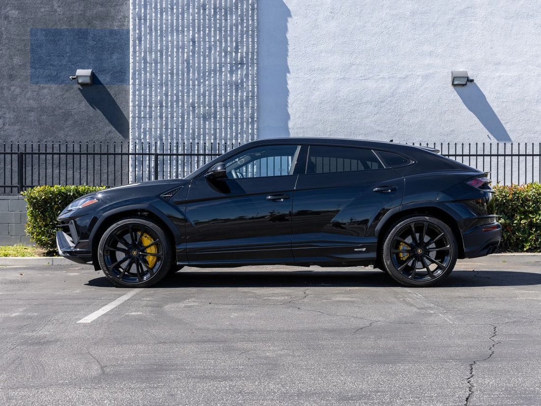 Suv in Azusa, CA, United States 2 - 17337816