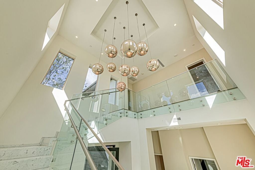 House in Los Angeles, California, United States 1 - 17417096