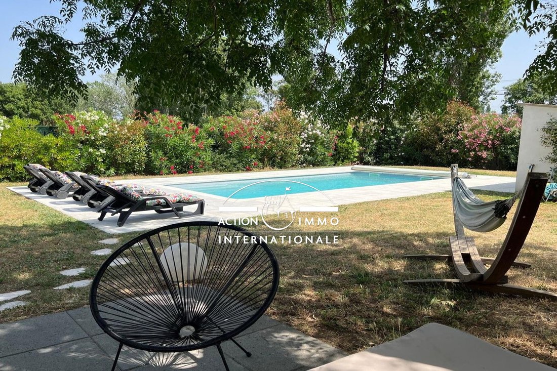Villa in Mouriès, Provence-Alpes-Côte d'Azur, France 4 - 17408055