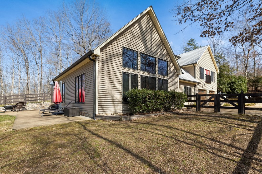 House in Hohenwald, Tennessee, United States 2 - 17419649