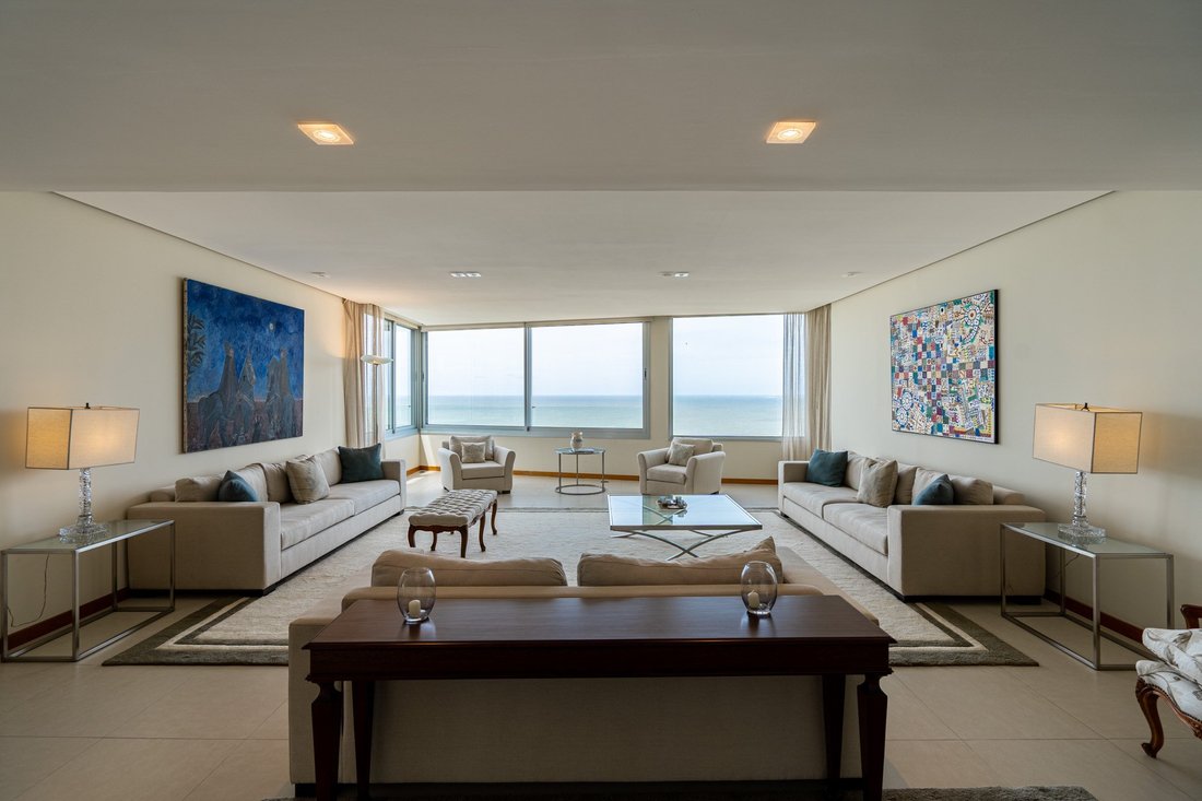 Apartment in Punta del Este, Maldonado Department, Uruguay 1 - 17412734