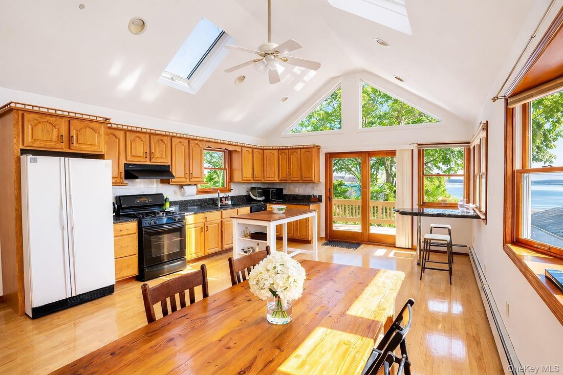 House in New Suffolk, New York, United States 4 - 17408319