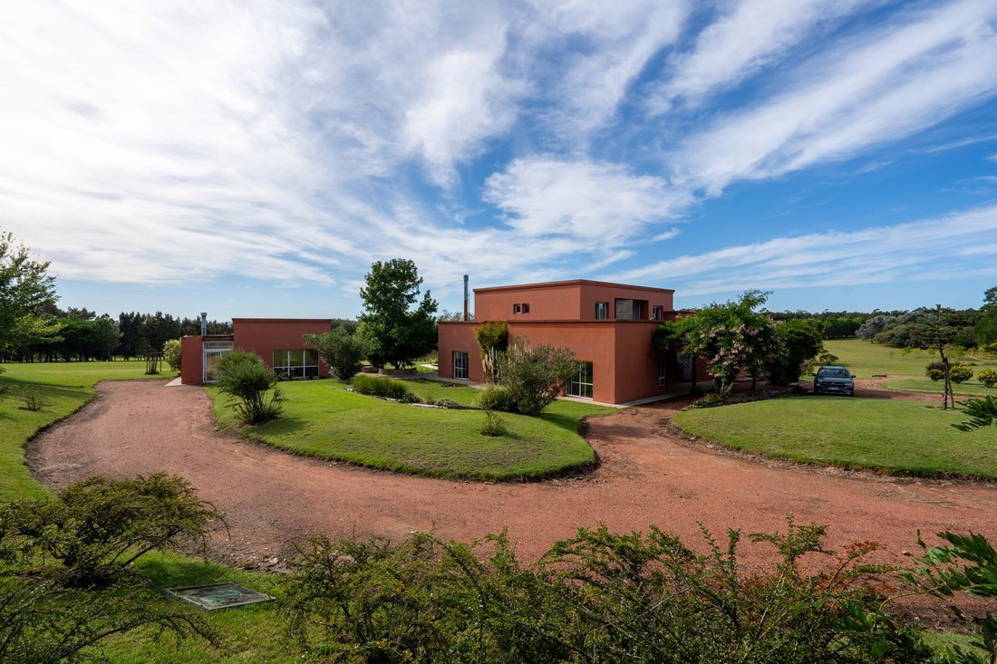 Farm Ranch in Laguna de los Cisnes-Lomas del Sauce, Maldonado Department, Uruguay 3 - 17412746