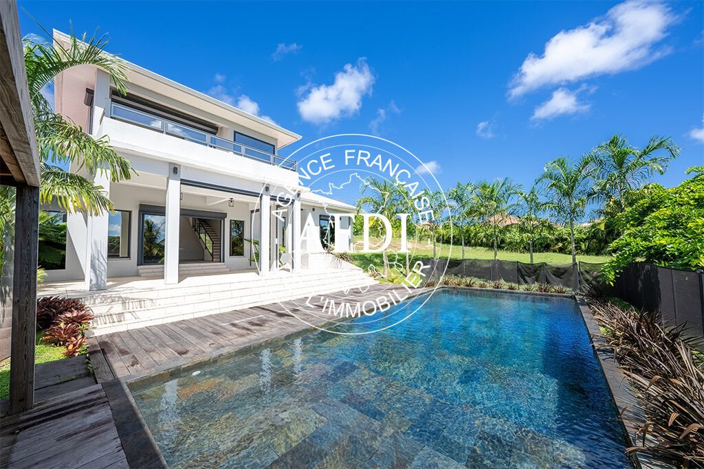 Villa in Le Vauclin, Le Marin, Martinique 1 - 17413182