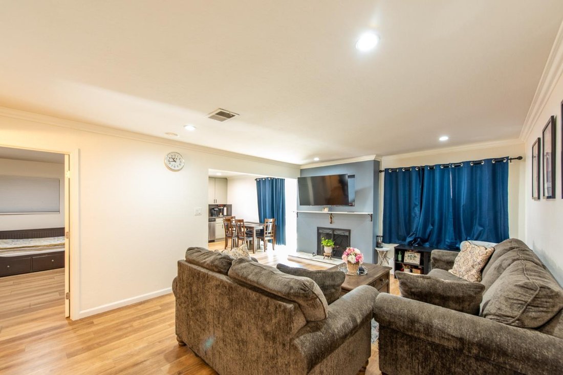 House in San Jose, California, United States 3 - 17410023