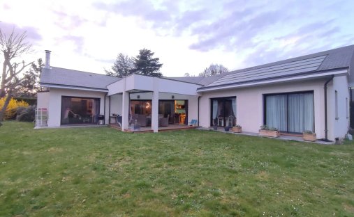 House in Saint Nicolas, Maisons-Laffitte, France 1