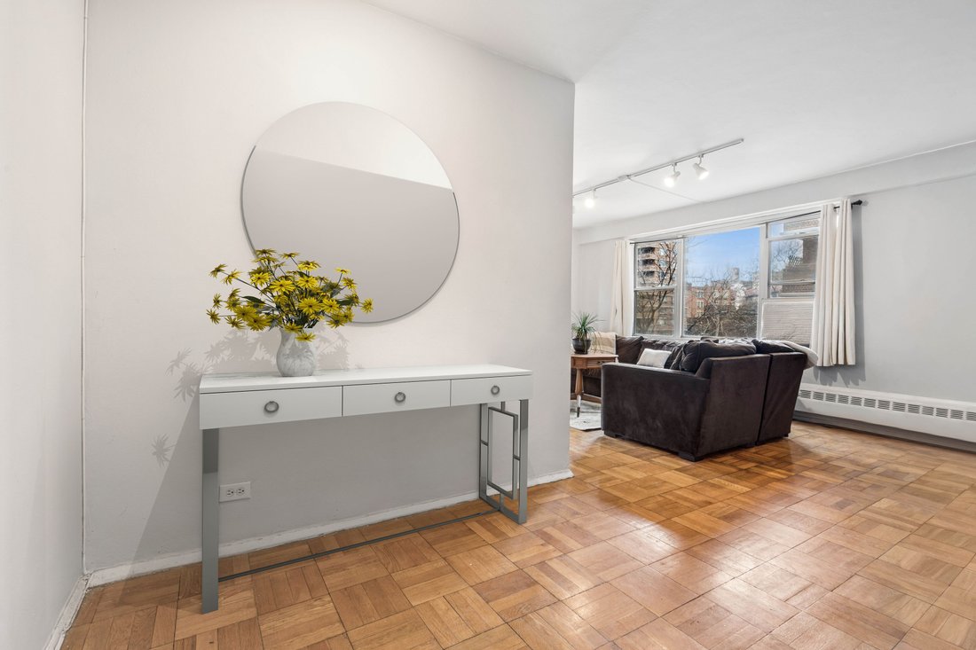 Co Op in New York, New York, United States 1 - 17421275