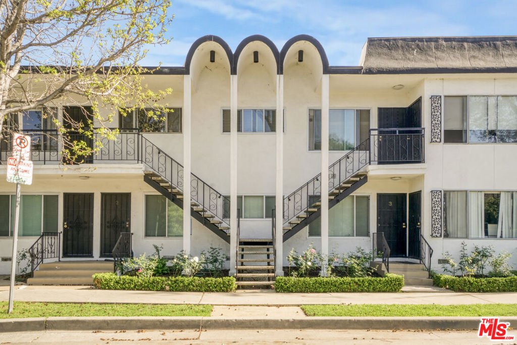 Los Angeles, California, United States 2 - 17420446