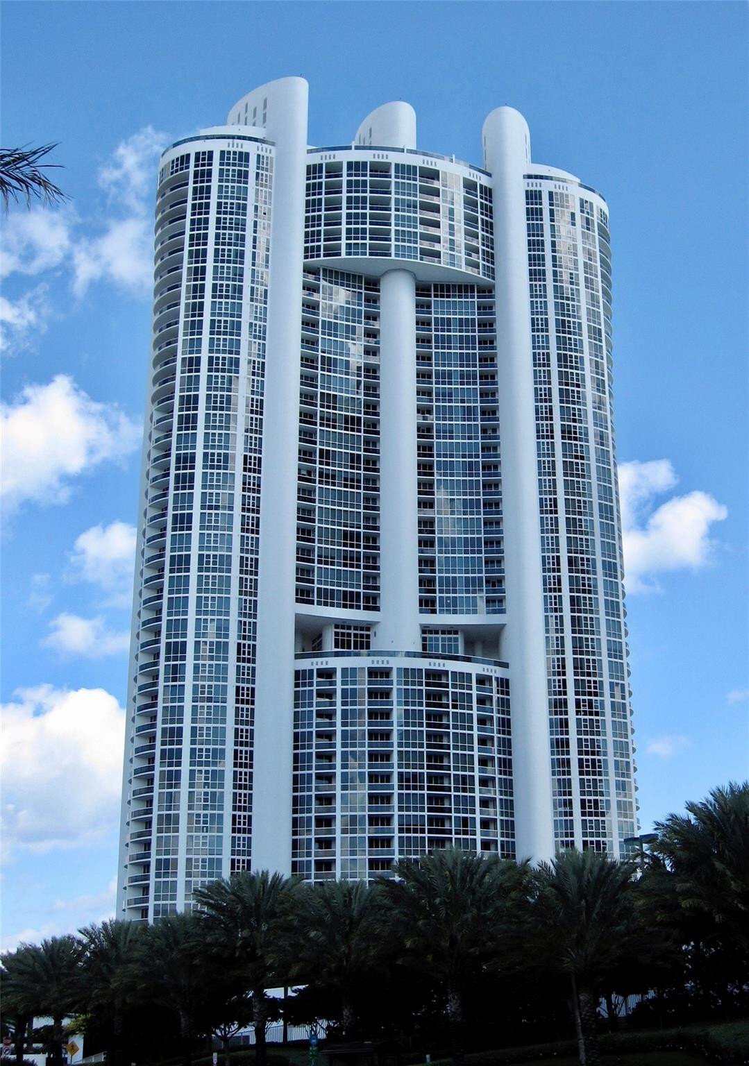 Condo in Sunny Isles Beach, Florida, United States 1 - 17410663