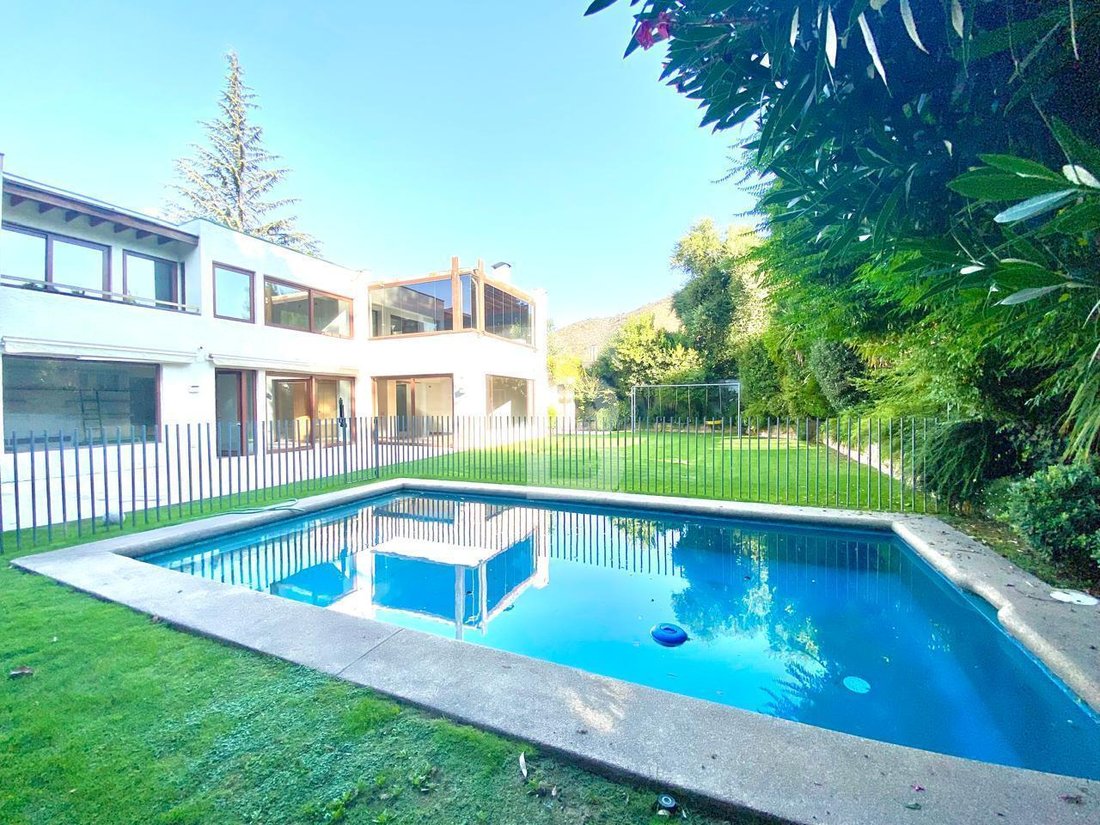 House in Lo Barnechea, Santiago Metropolitan Region, Chile 1 - 17420893