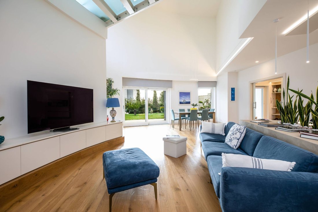 Villa in Cocchino Hill, Anzio, Italy 2 - 17414508