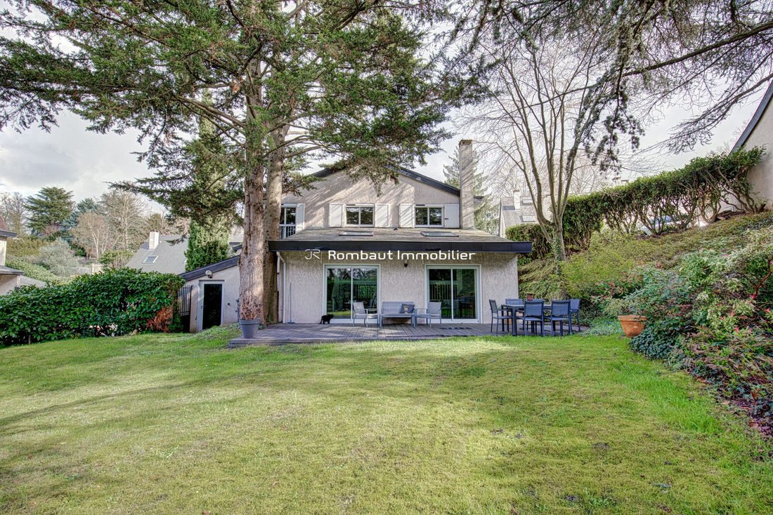 House in Bourg-La Feuillaume Nord, La Celle-Saint-Cloud, France 3 - 17413112