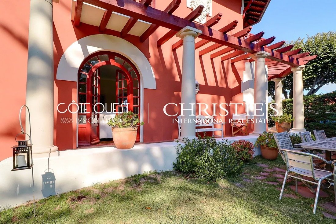 Villa in Biarritz, Nouvelle-Aquitaine, France 4 - 16615885
