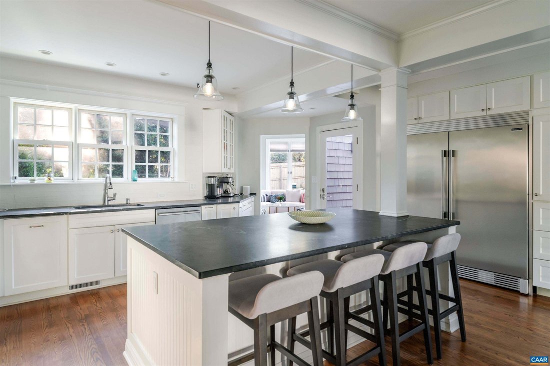 House in Charlottesville, Virginia, United States 5 - 17240882