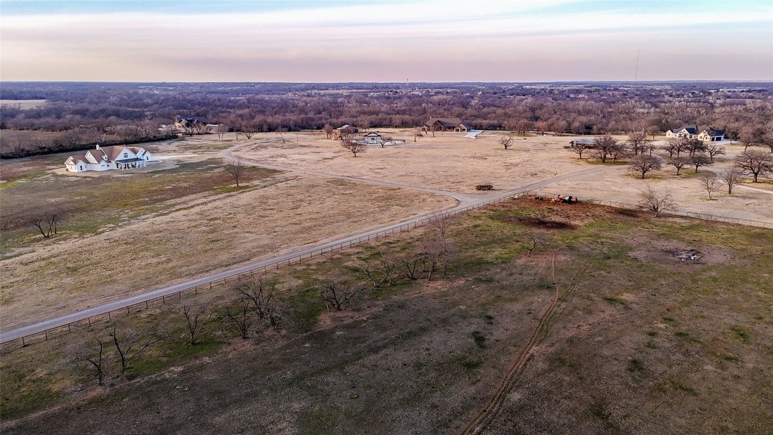 Farm Ranch in Denton, Texas, United States 4 - 17411008