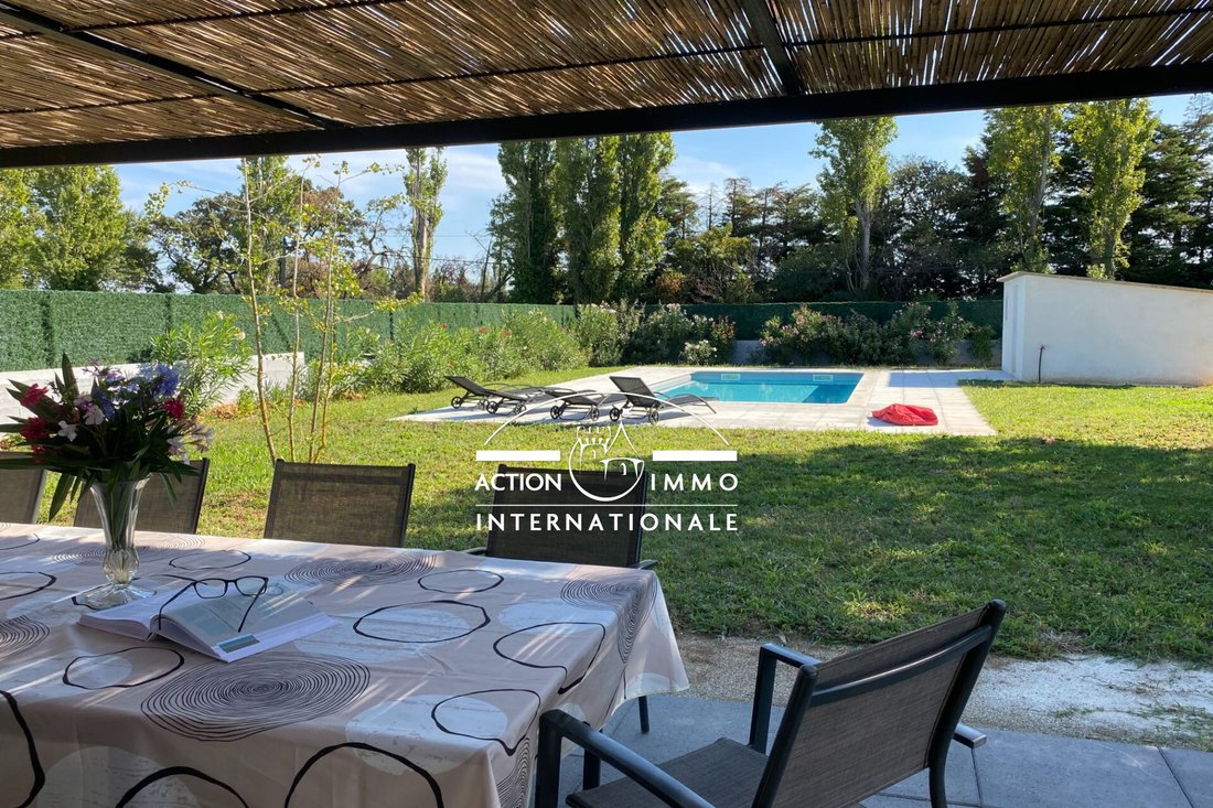 Villa in Mouriès, Provence-Alpes-Côte d'Azur, France 3 - 17408055