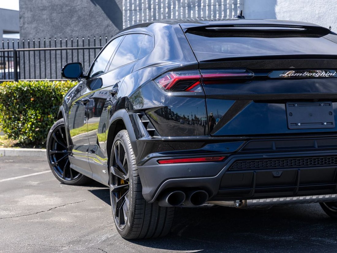 Suv in Azusa, CA, United States 4 - 17337816